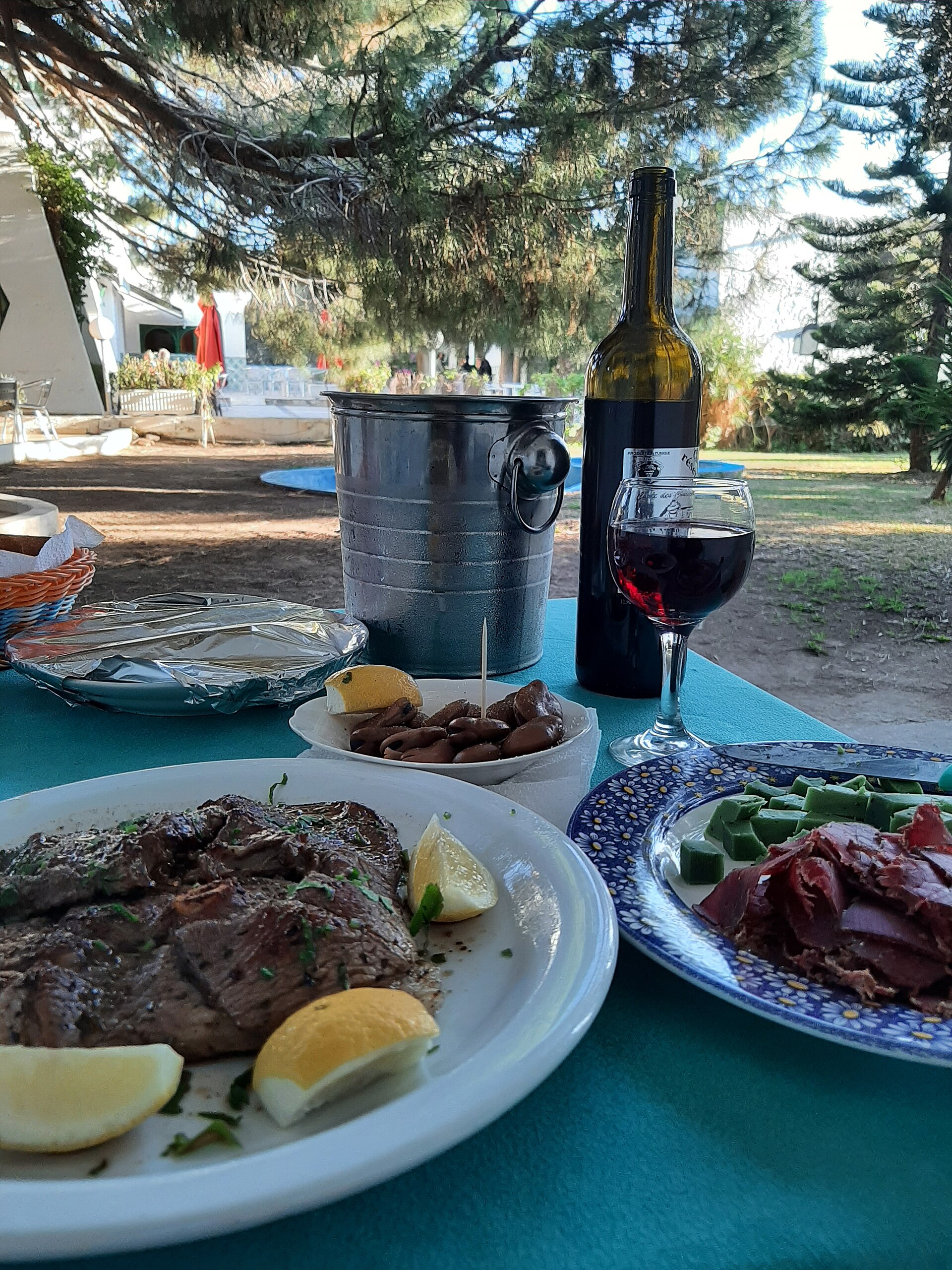 Sunday Long Lunch